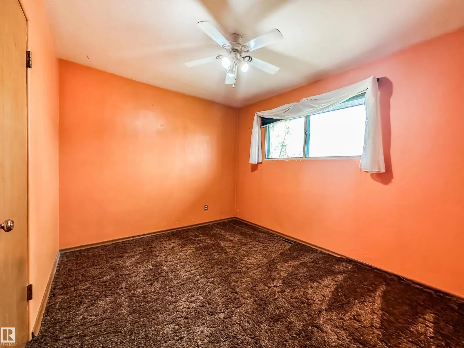 8126 150 ST NW