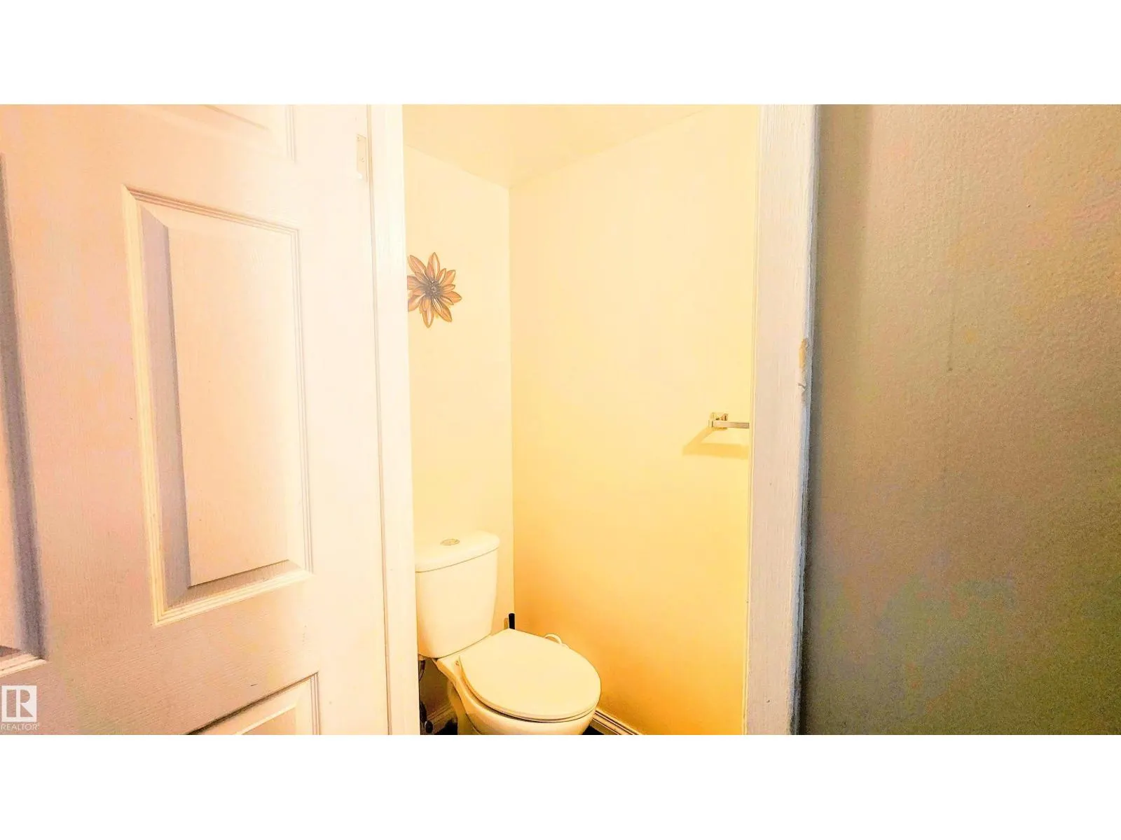 704 ABBOTTSFIELD RD NW