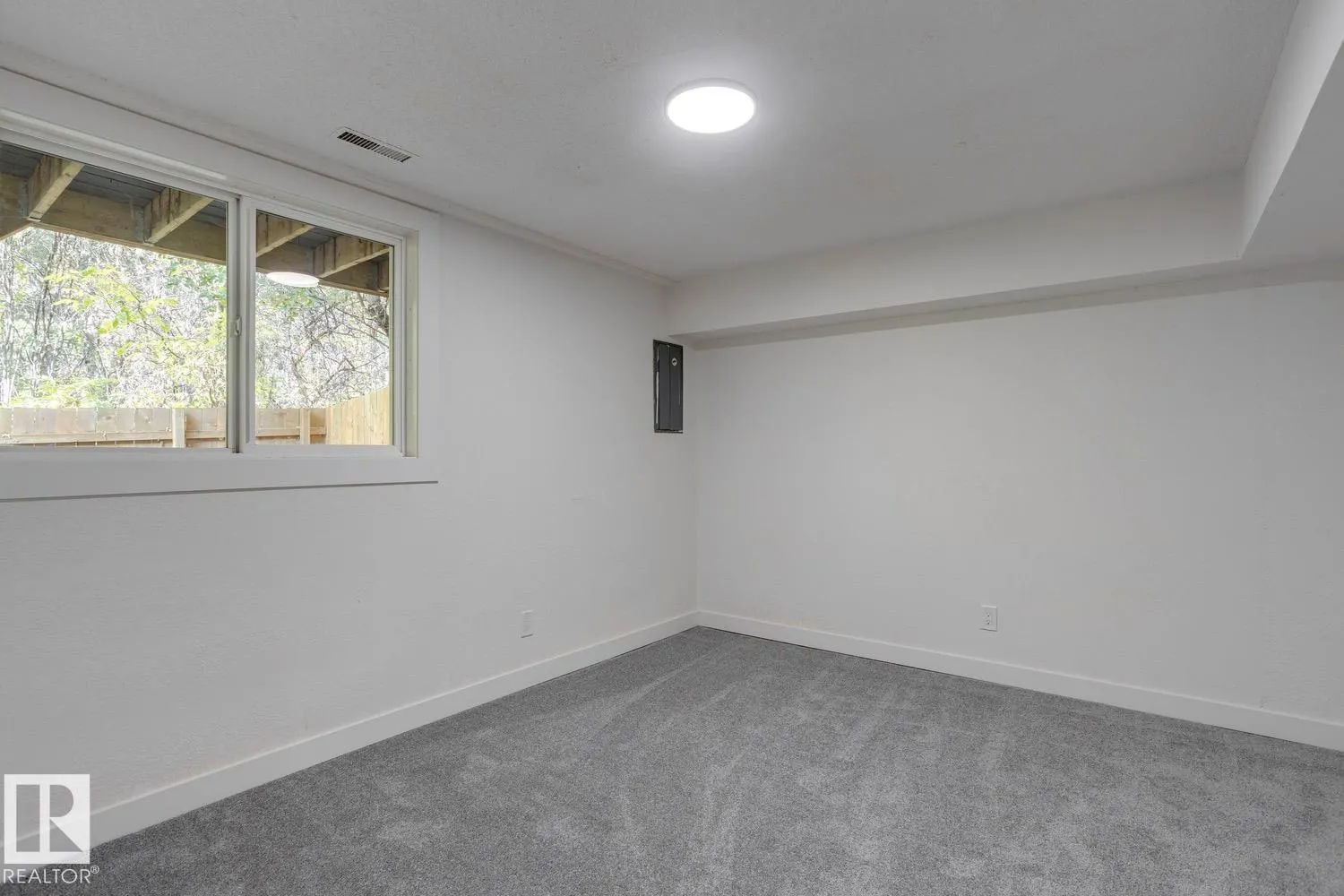 73 RIDGEWOOD TC