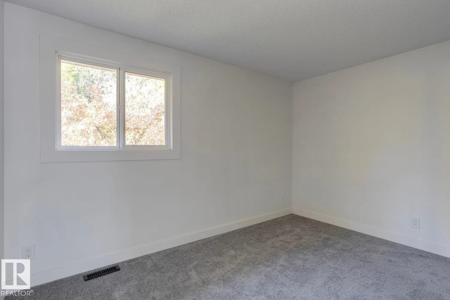 73 RIDGEWOOD TC
