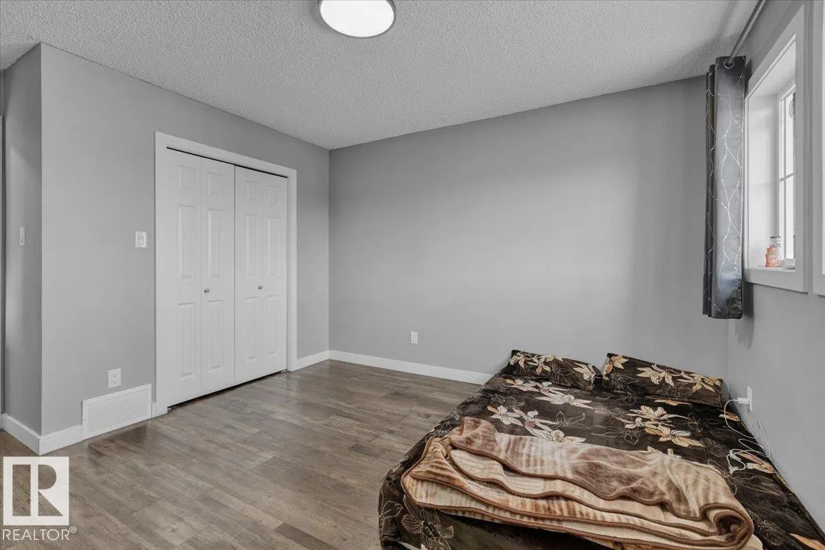 1730 27 ST NW