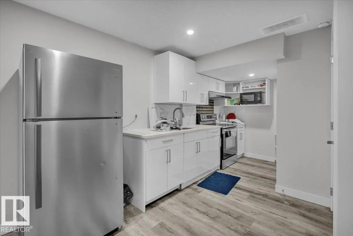 1730 27 ST NW