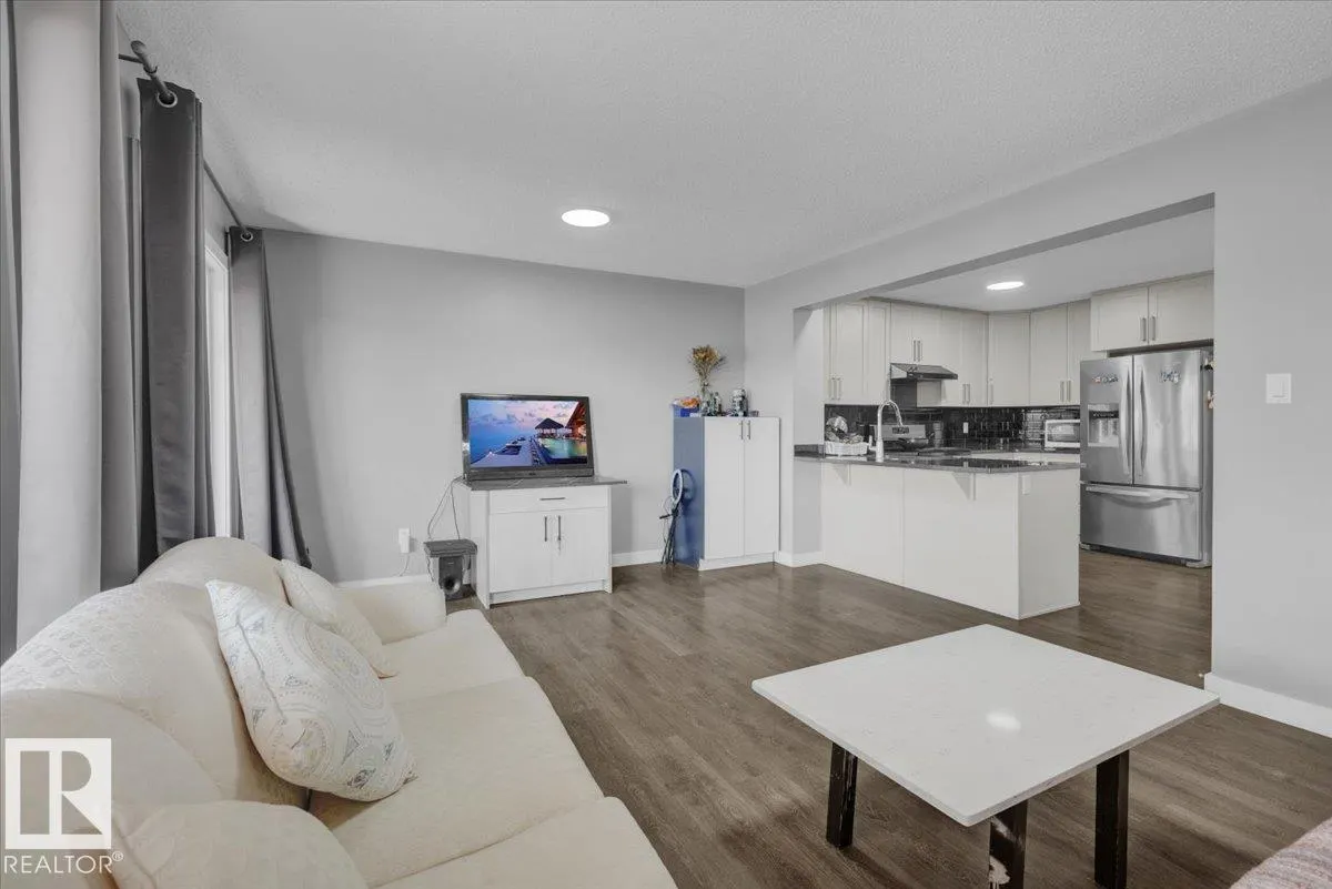 1730 27 ST NW