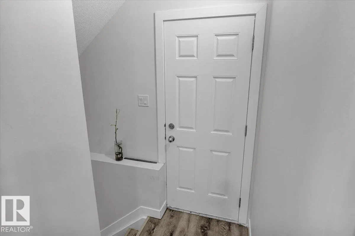 1730 27 ST NW