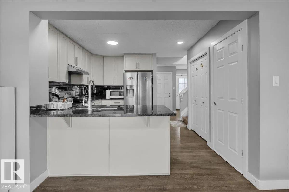 1730 27 ST NW