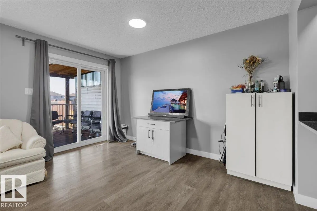 1730 27 ST NW
