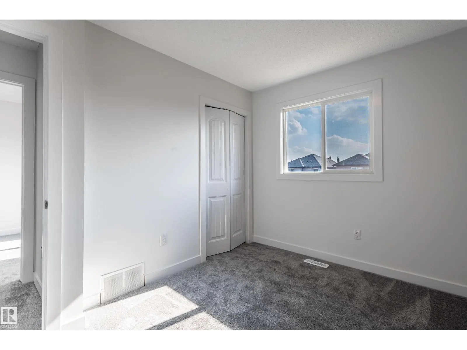 1065 MCCONACHIE BV NW