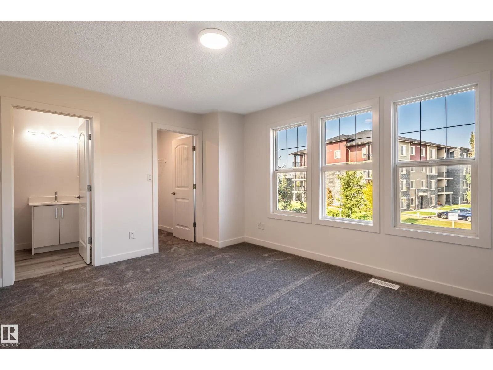 1065 MCCONACHIE BV NW