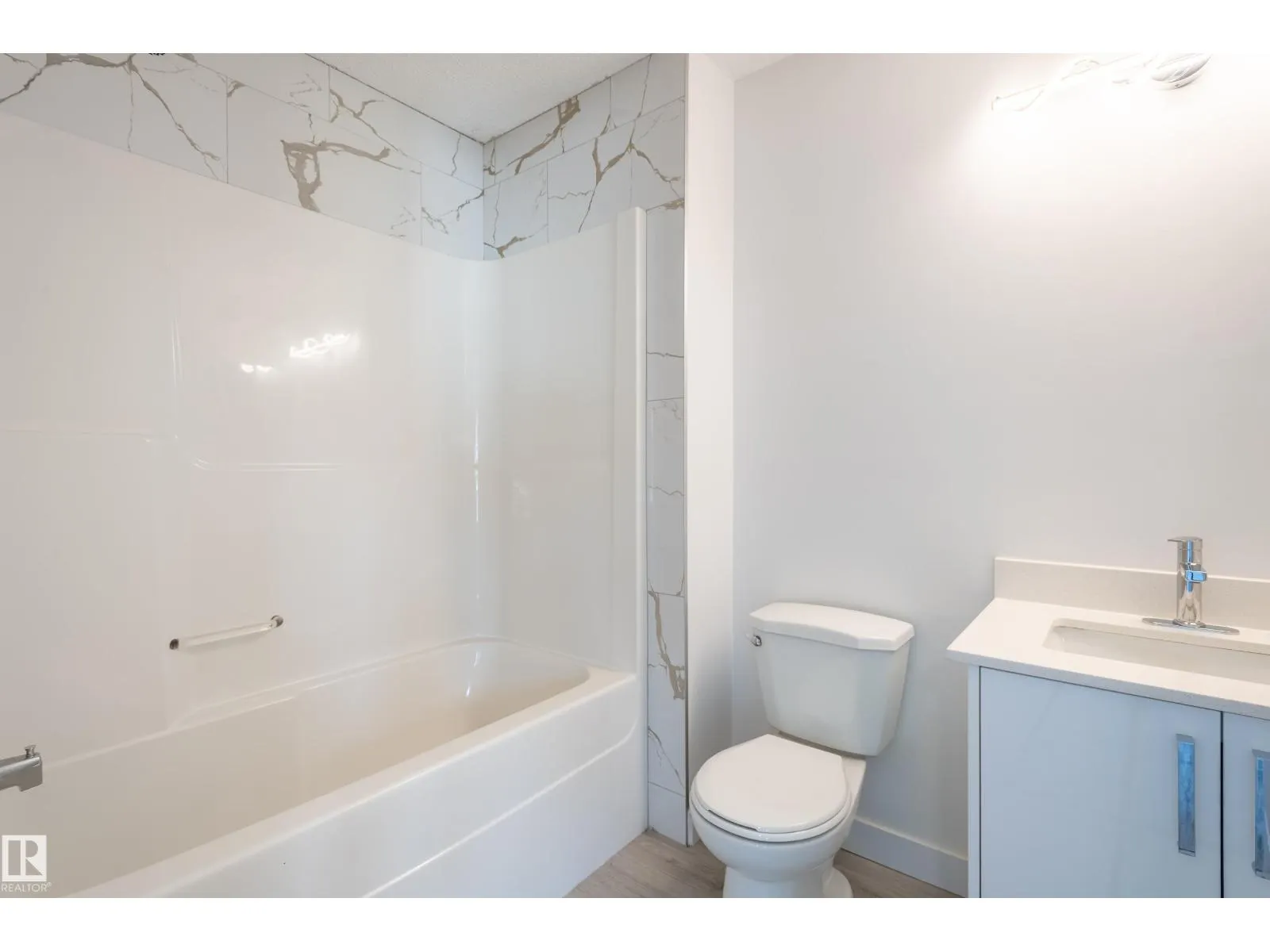 1065 MCCONACHIE BV NW