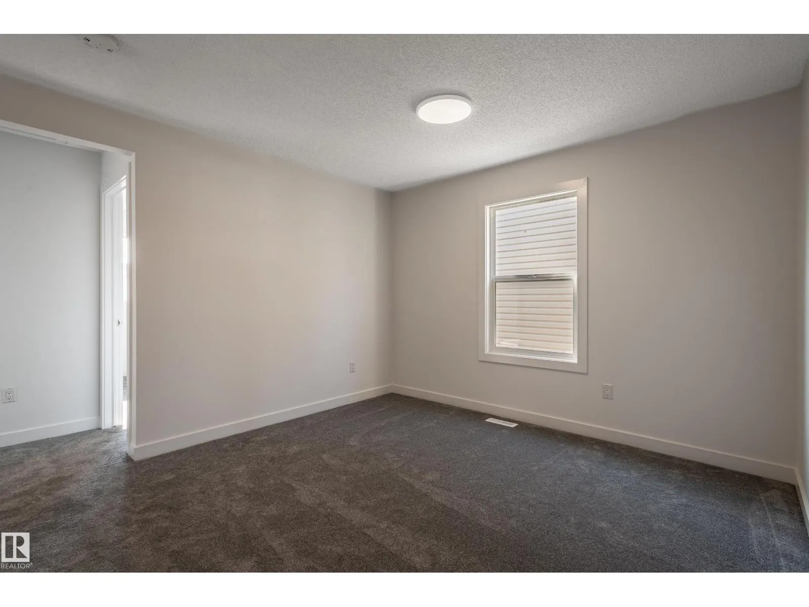 1065 MCCONACHIE BV NW
