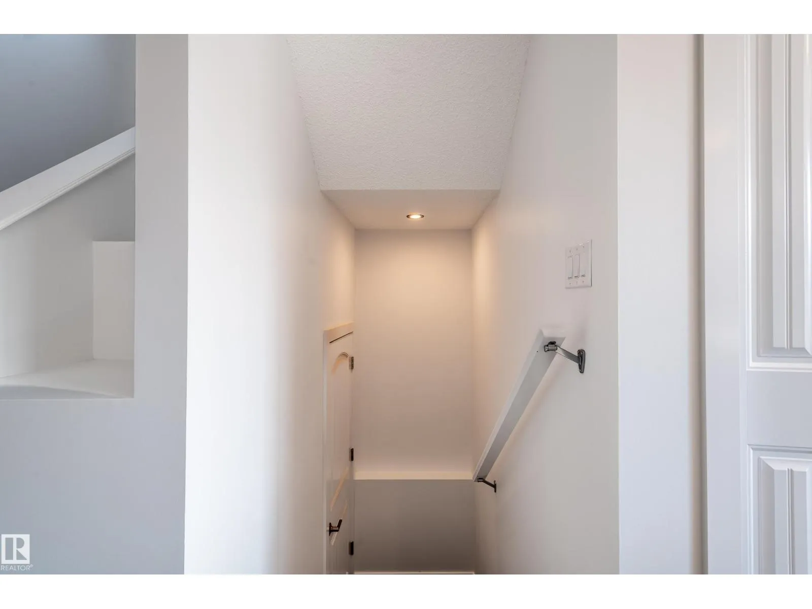 1065 MCCONACHIE BV NW