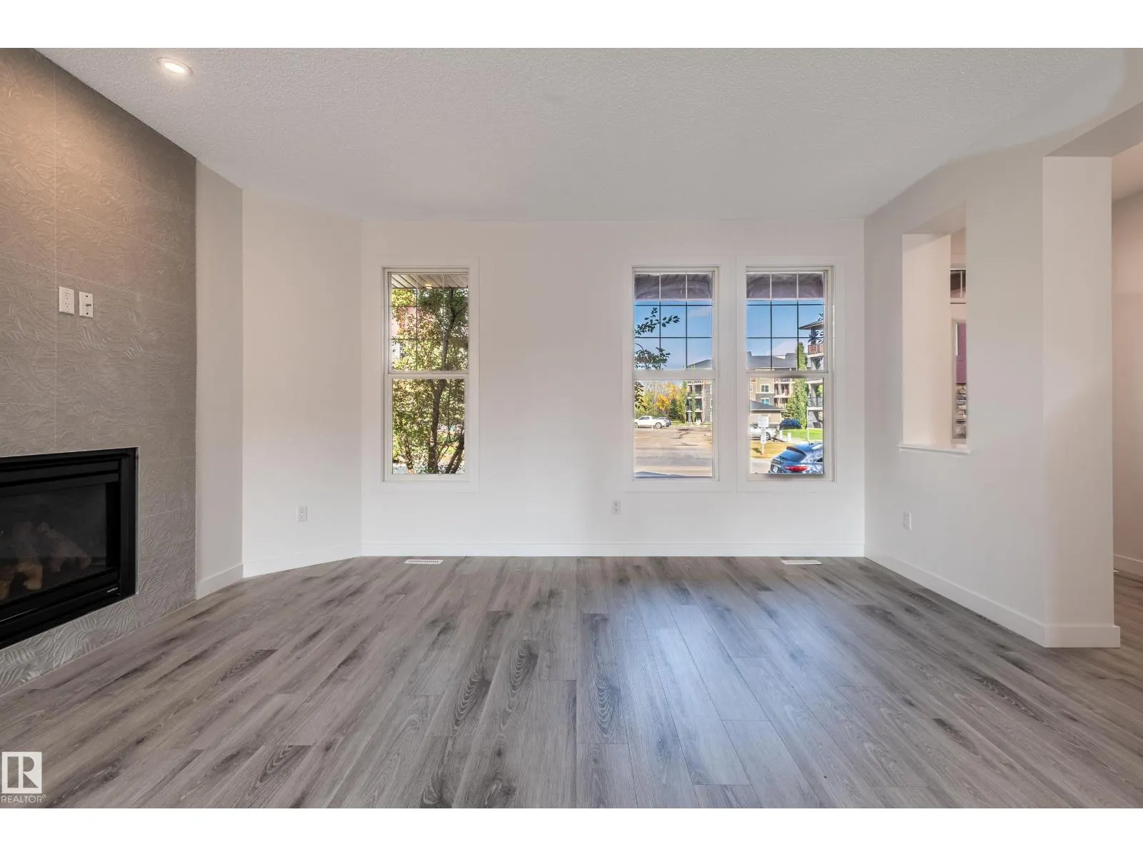 1065 MCCONACHIE BV NW