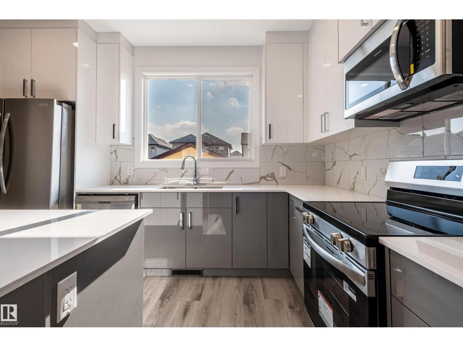 1065 MCCONACHIE BV NW