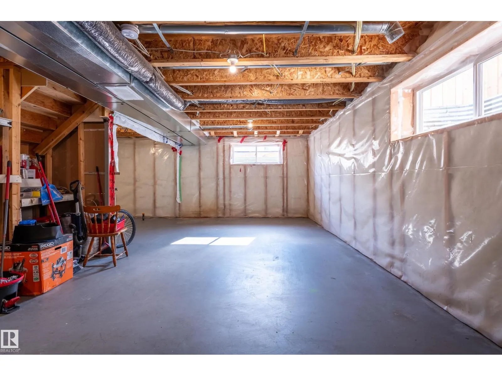 1065 MCCONACHIE BV NW