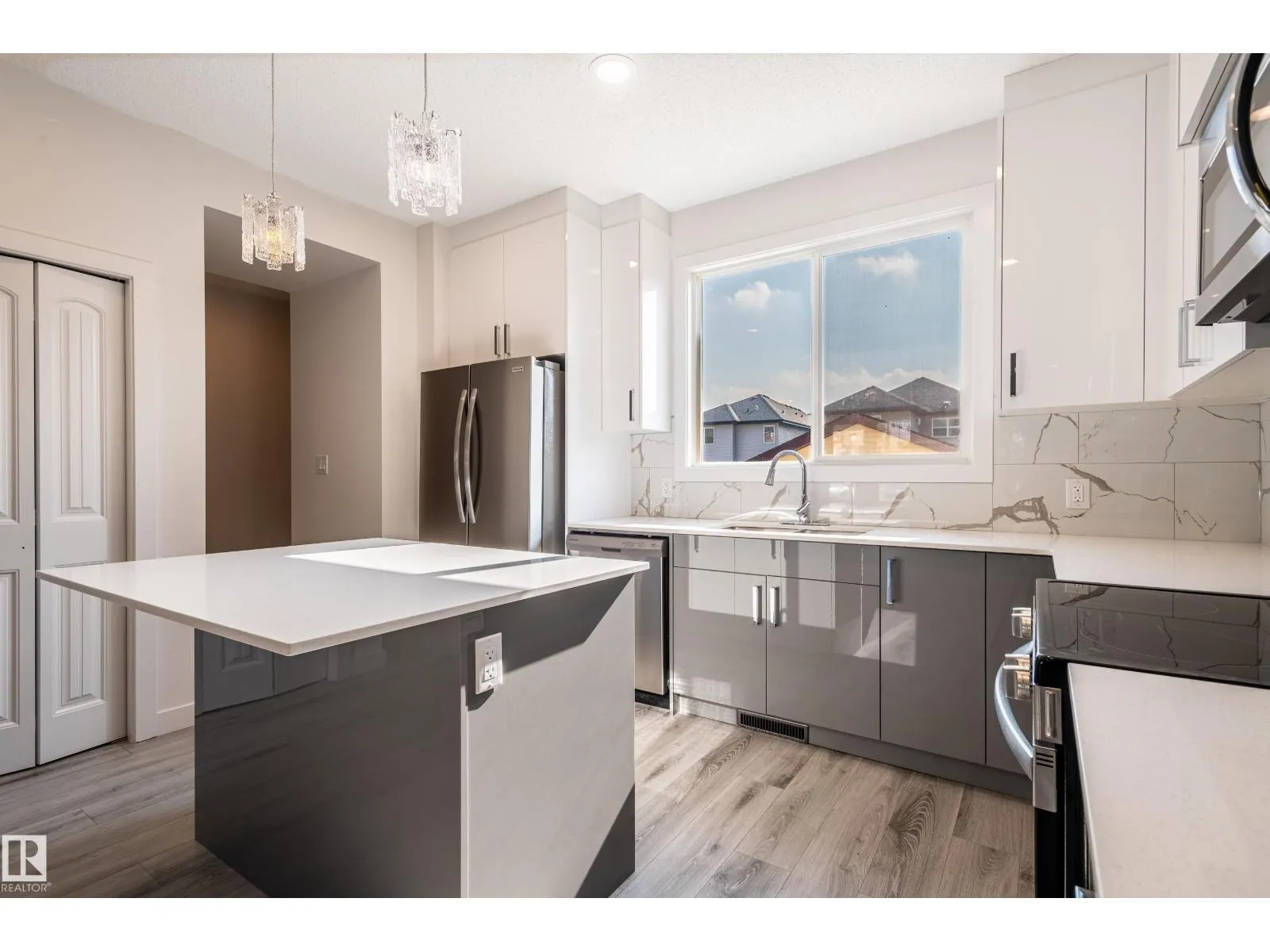1065 MCCONACHIE BV NW