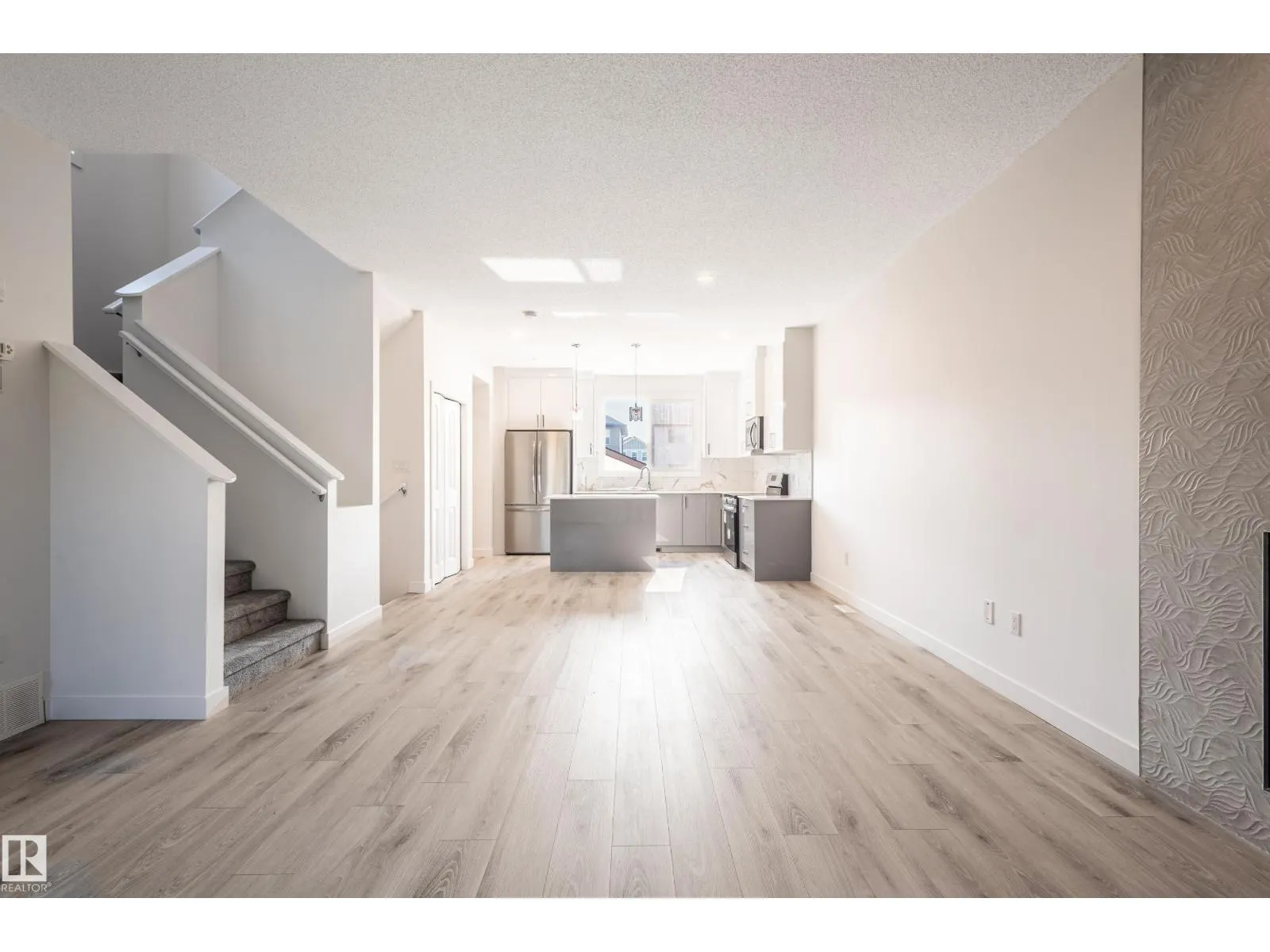 1065 MCCONACHIE BV NW