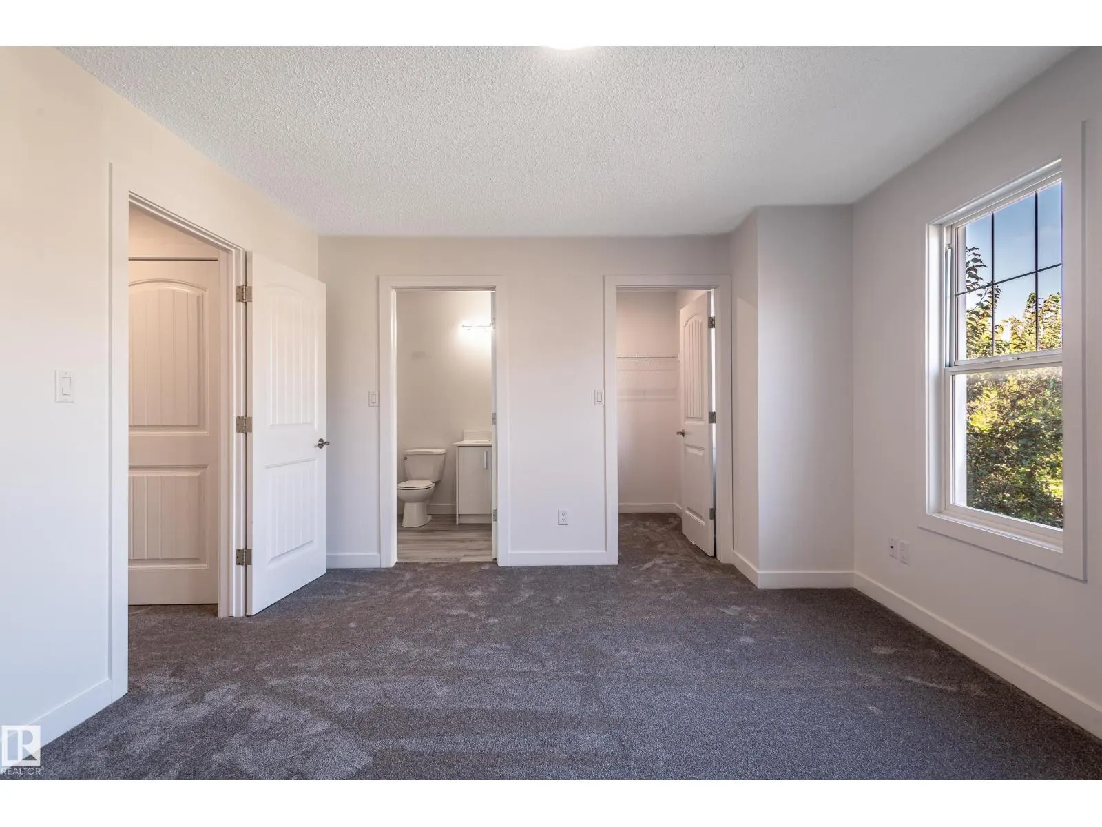 1065 MCCONACHIE BV NW