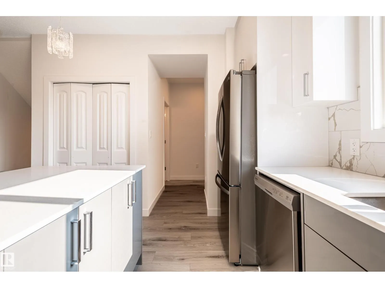 1065 MCCONACHIE BV NW