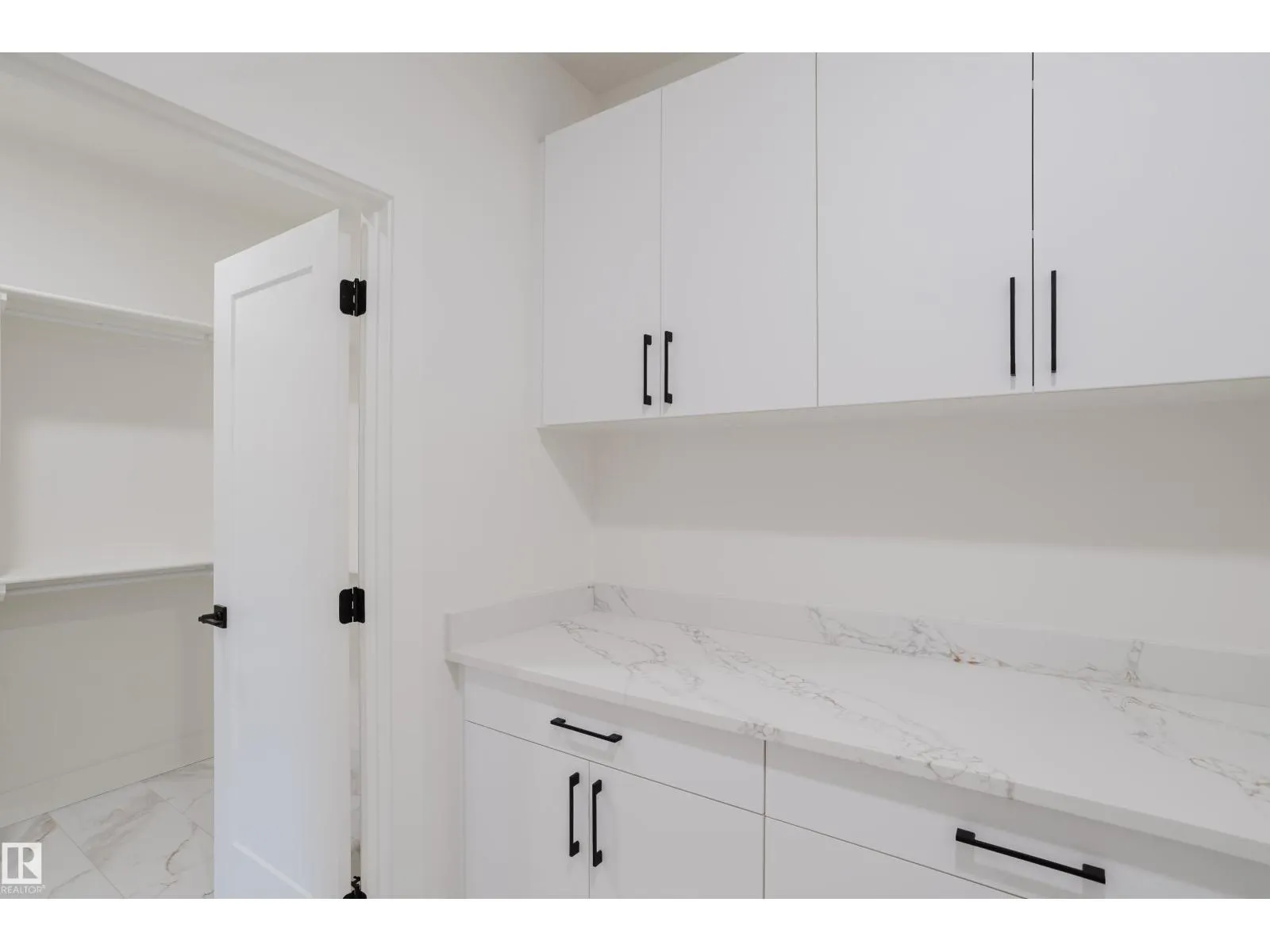 21112 26 AV NW