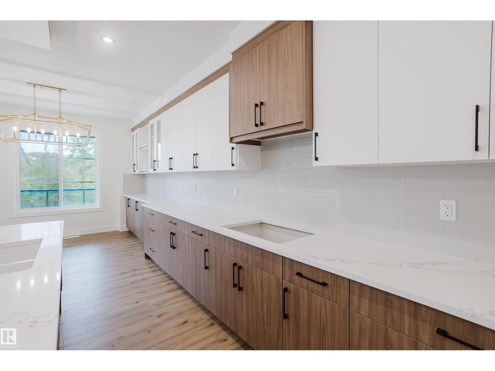 21112 26 AV NW