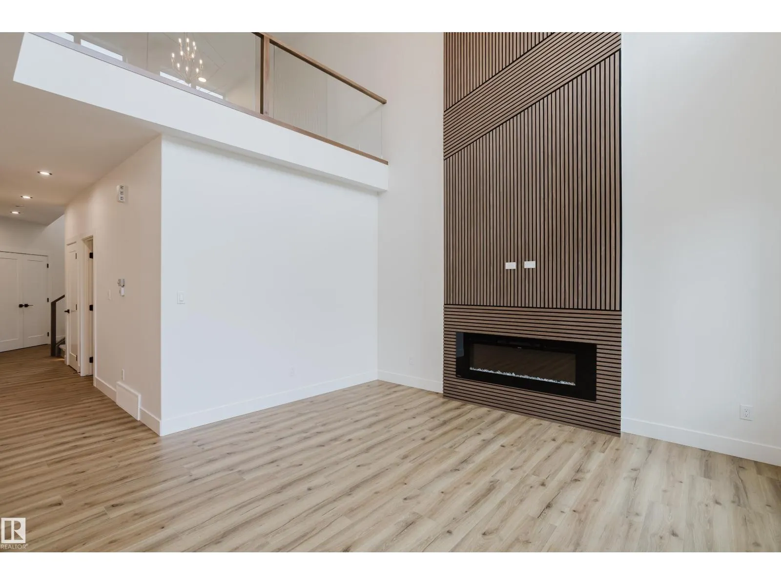 21112 26 AV NW