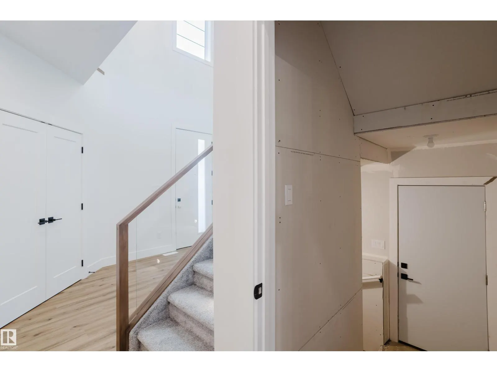 21112 26 AV NW