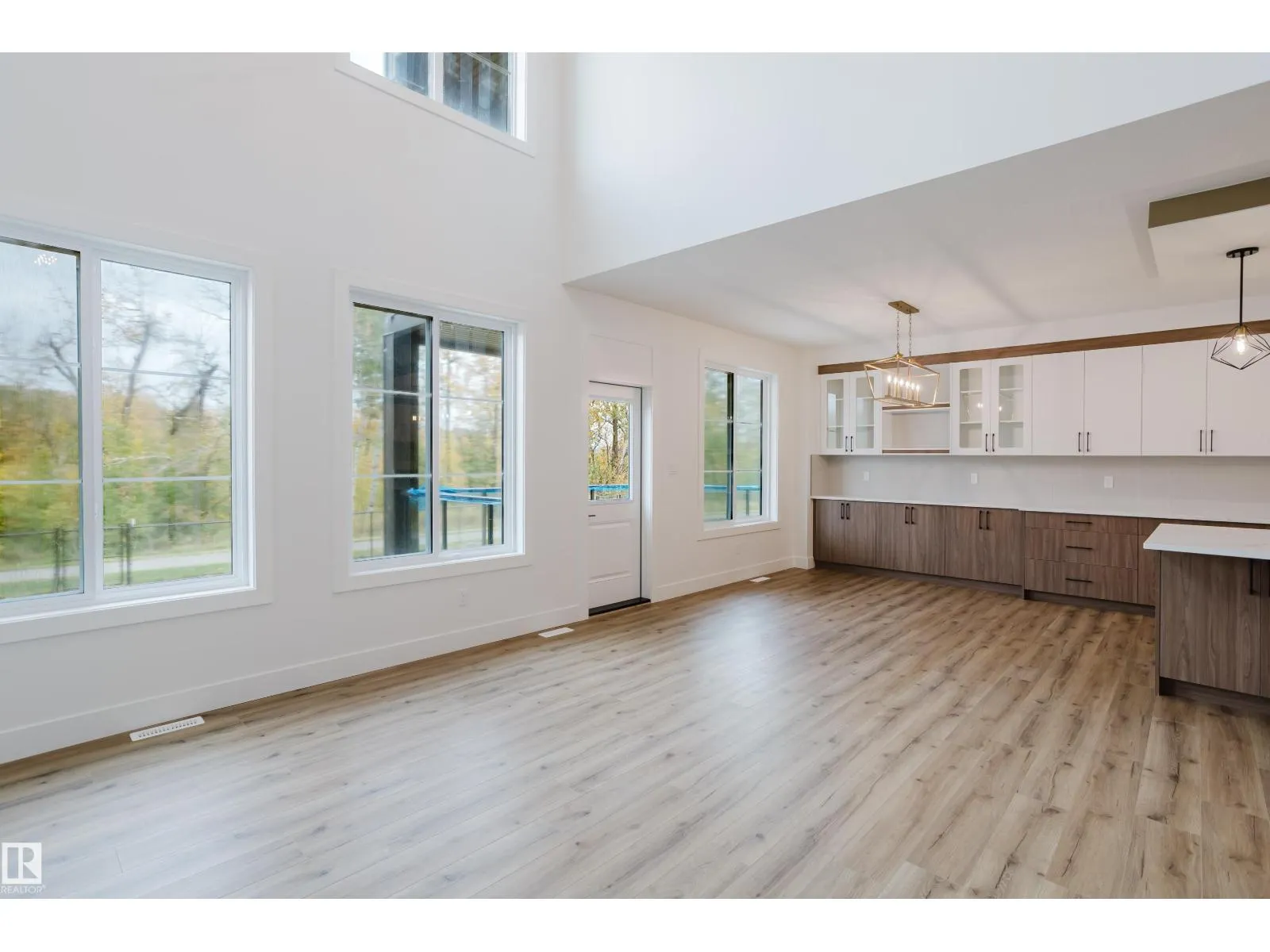 21112 26 AV NW