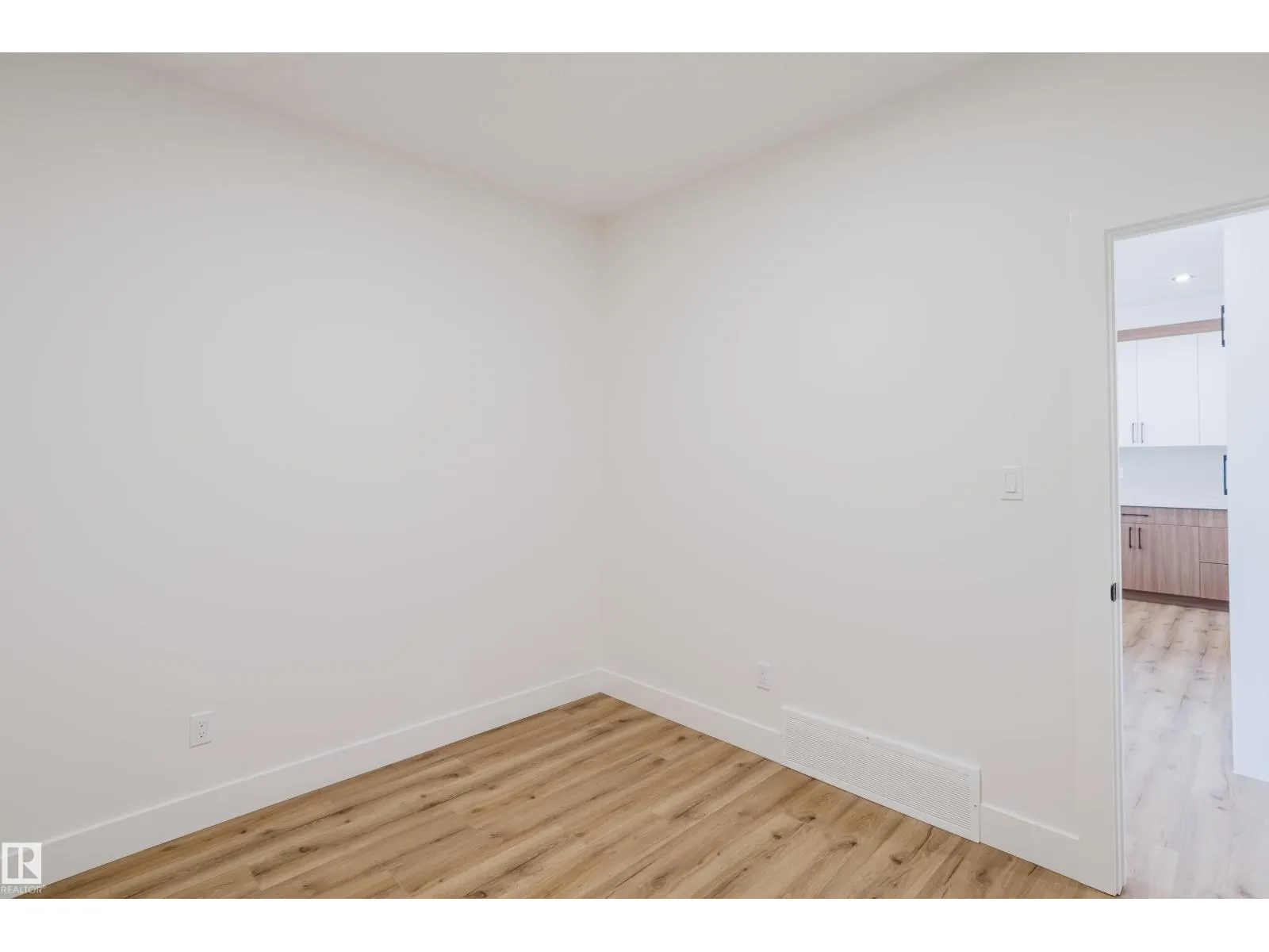 21112 26 AV NW