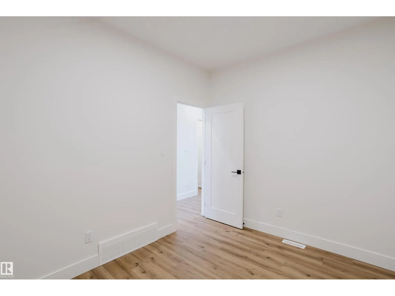 21112 26 AV NW