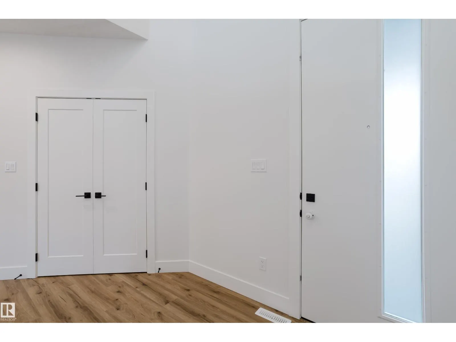 21112 26 AV NW