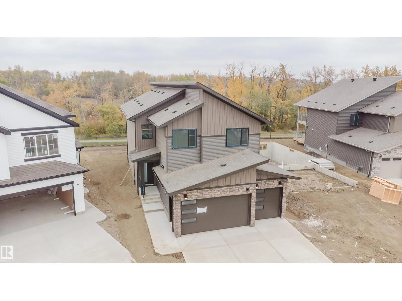 21112 26 AV NW