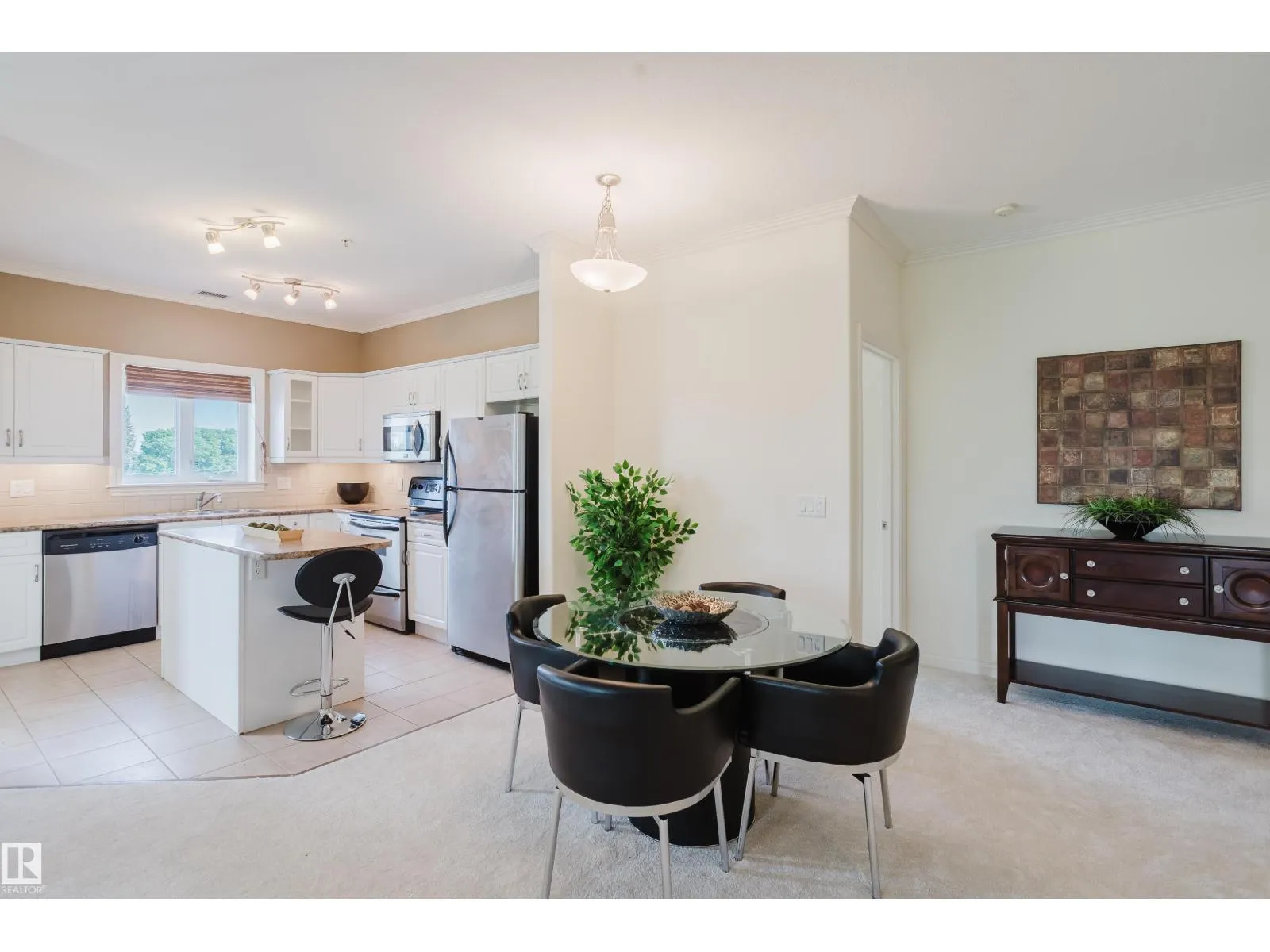 #402 14205 96 AV NW