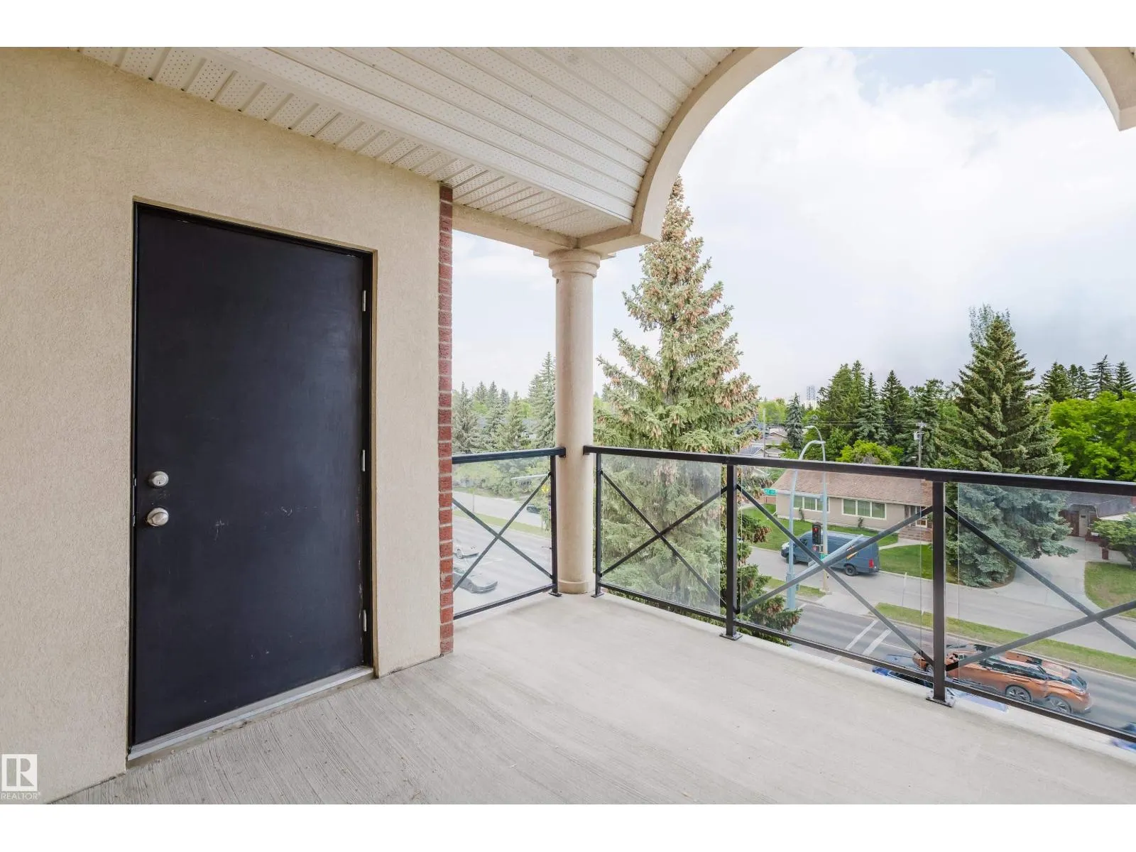 #402 14205 96 AV NW