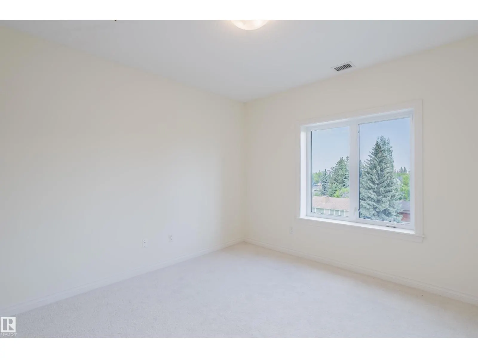 #402 14205 96 AV NW