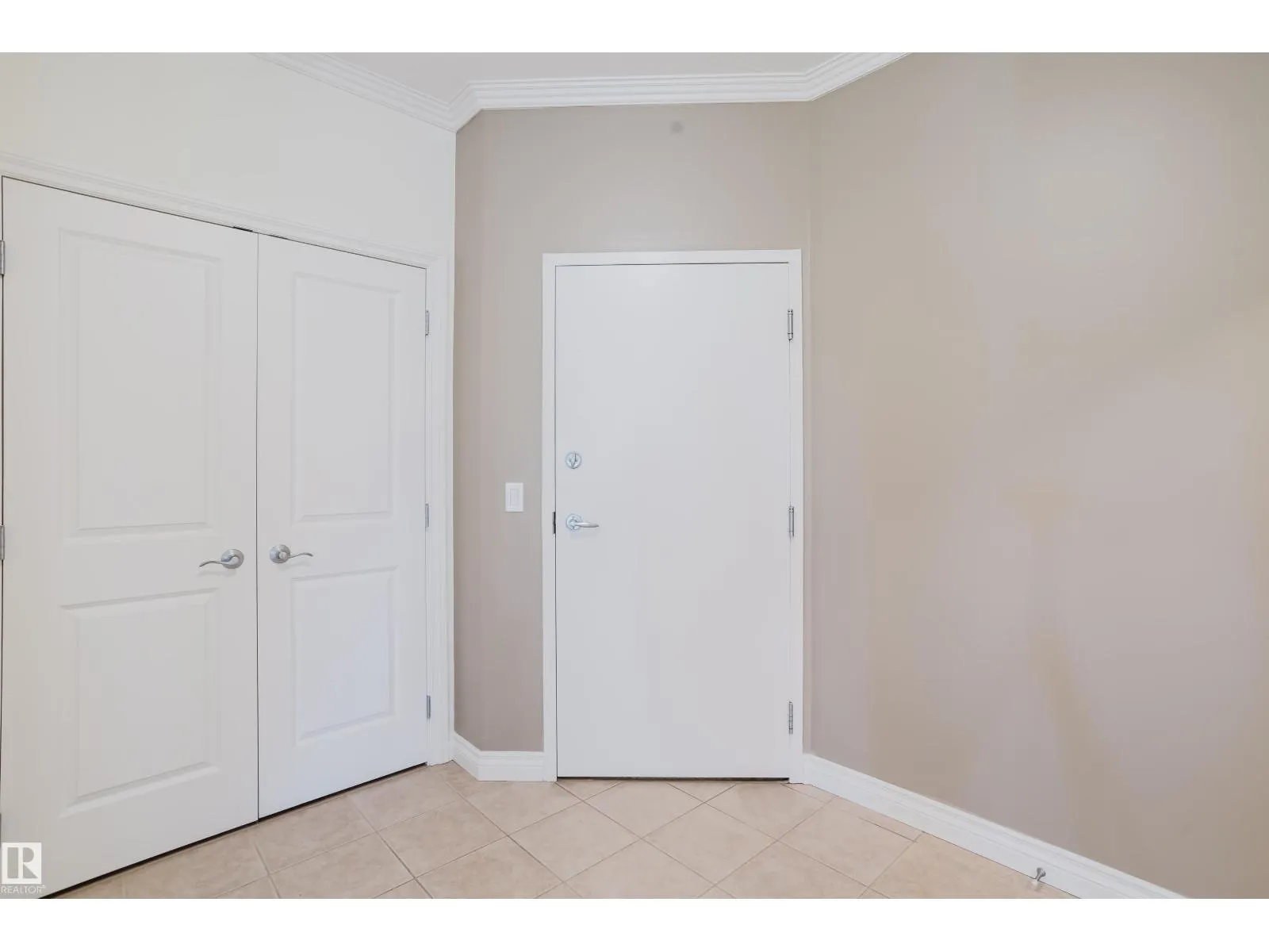 #402 14205 96 AV NW