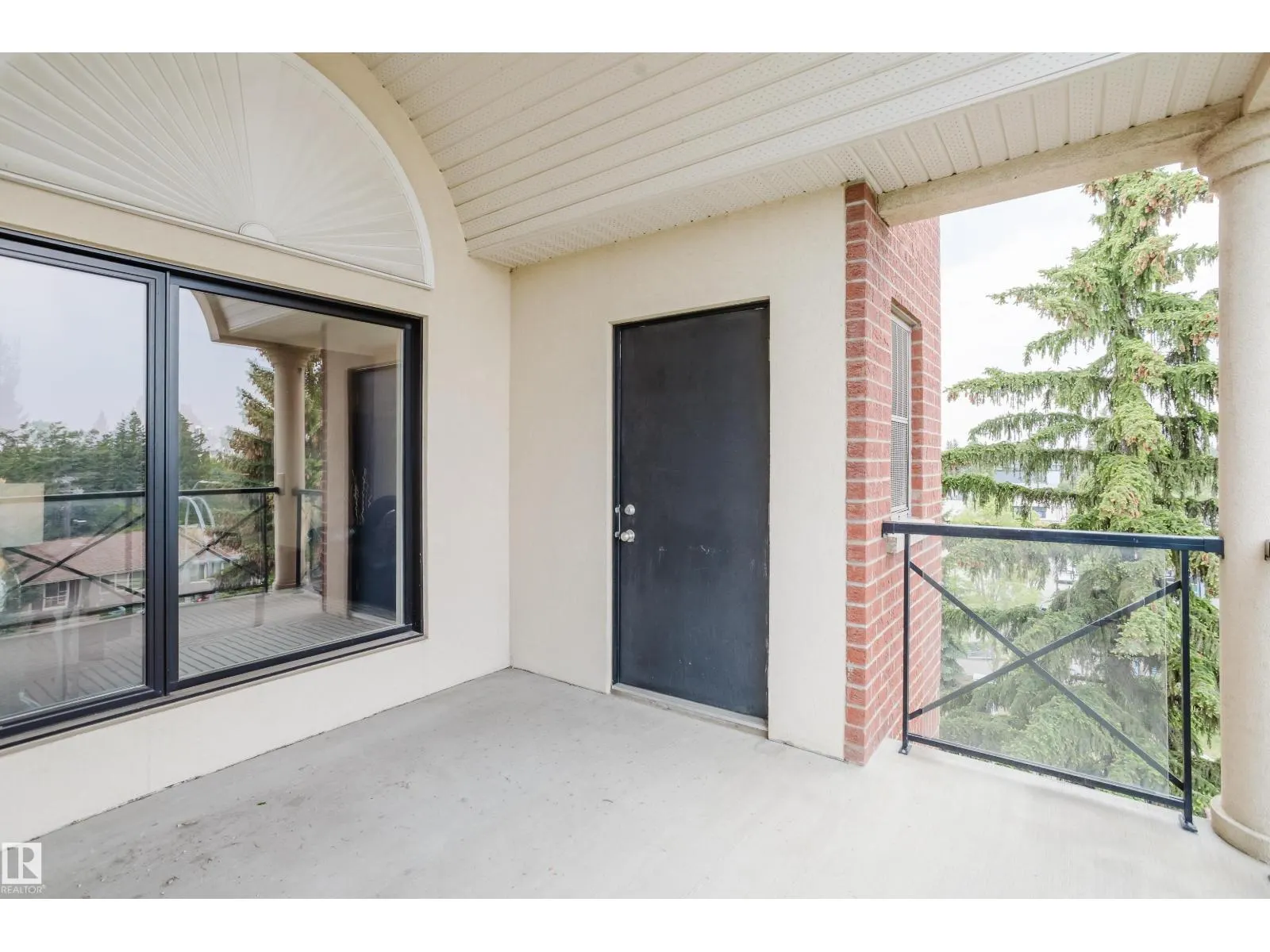 #402 14205 96 AV NW