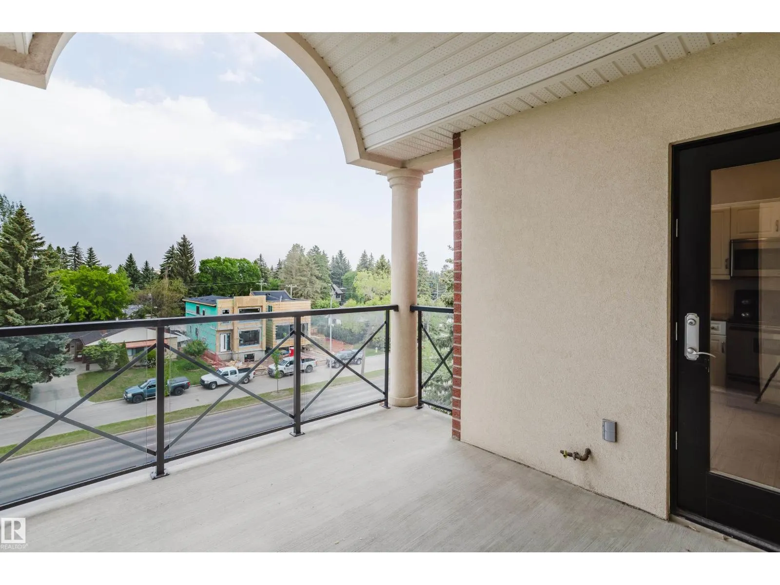 #402 14205 96 AV NW