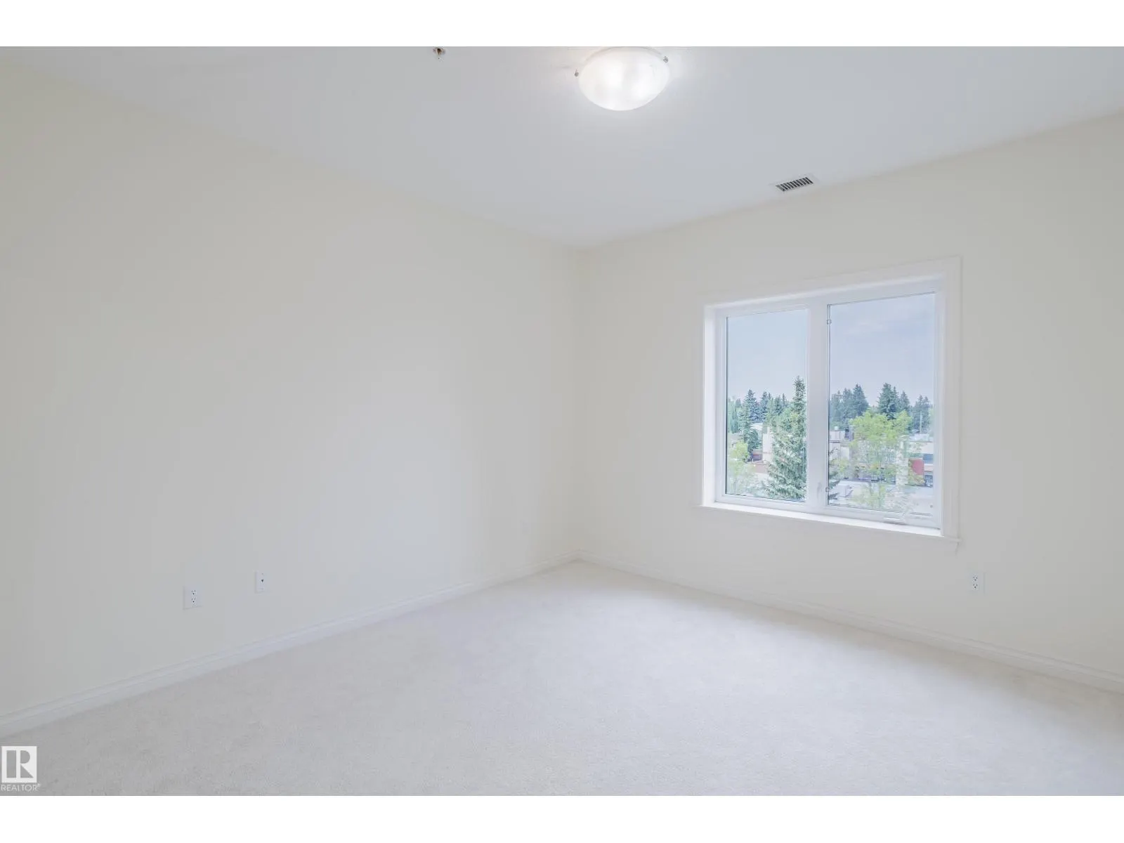 #402 14205 96 AV NW
