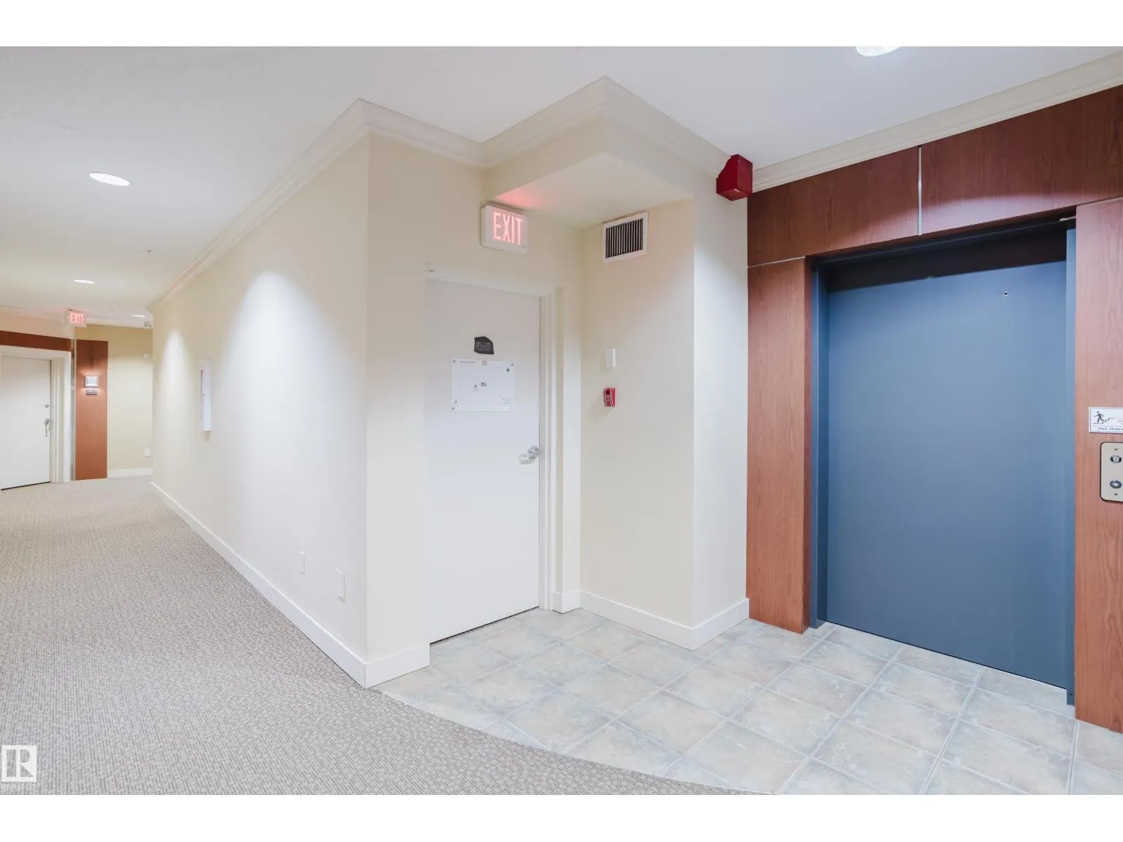 #402 14205 96 AV NW