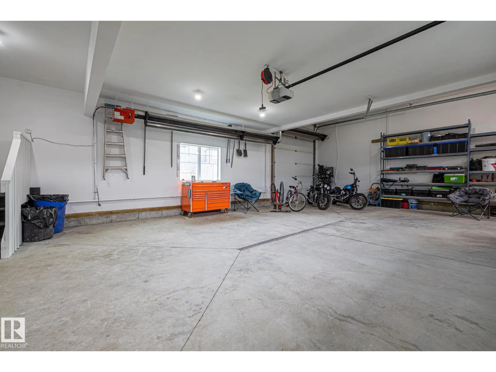 568 MERLIN LANDING LD NW