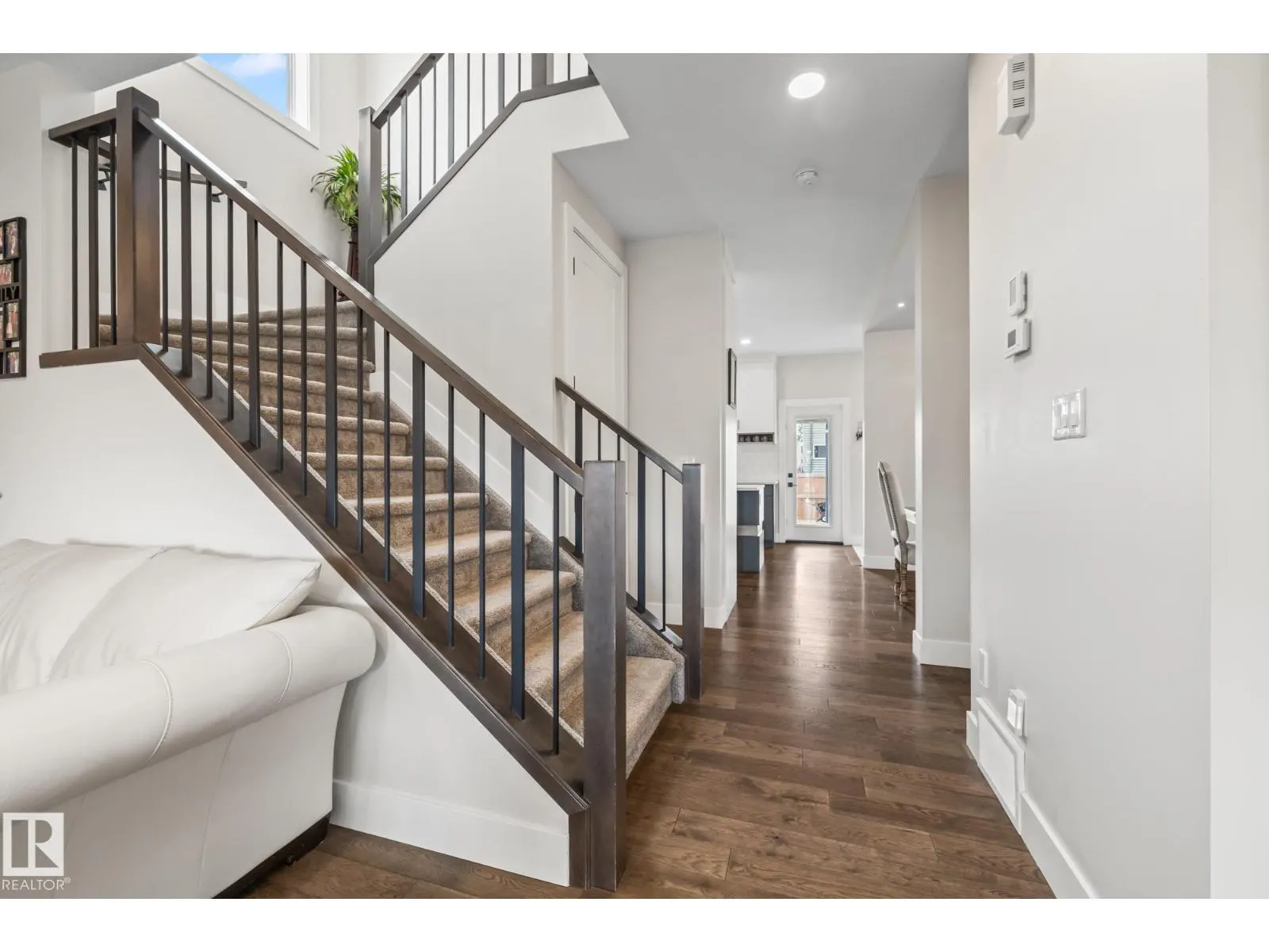 568 MERLIN LANDING LD NW