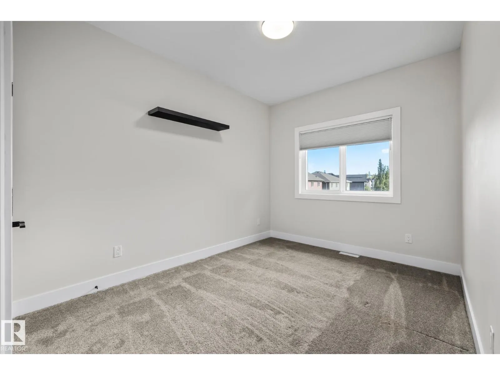 568 MERLIN LANDING LD NW