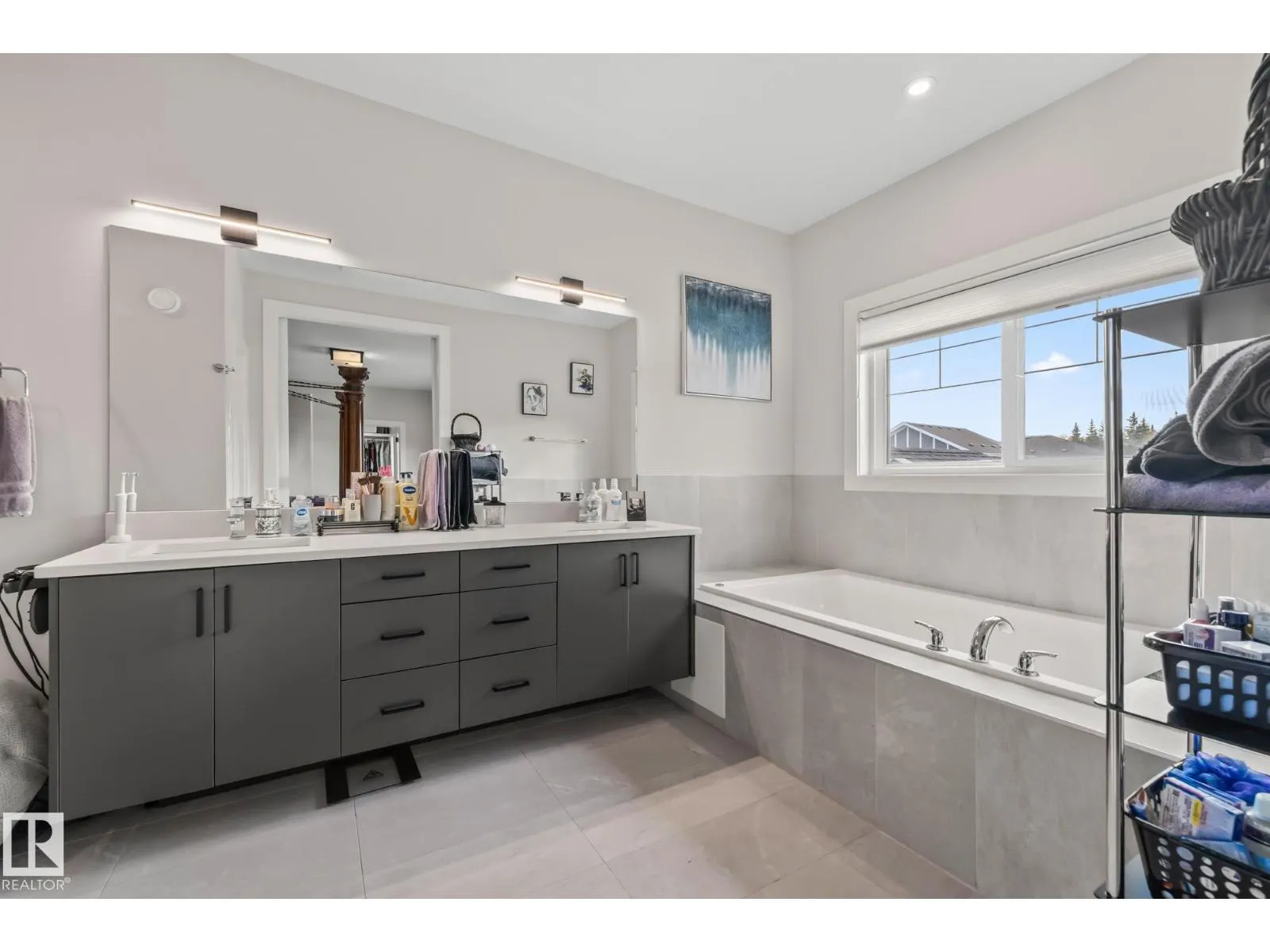 568 MERLIN LANDING LD NW