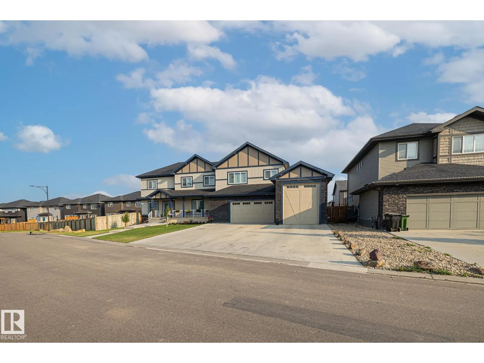 568 MERLIN LANDING LD NW