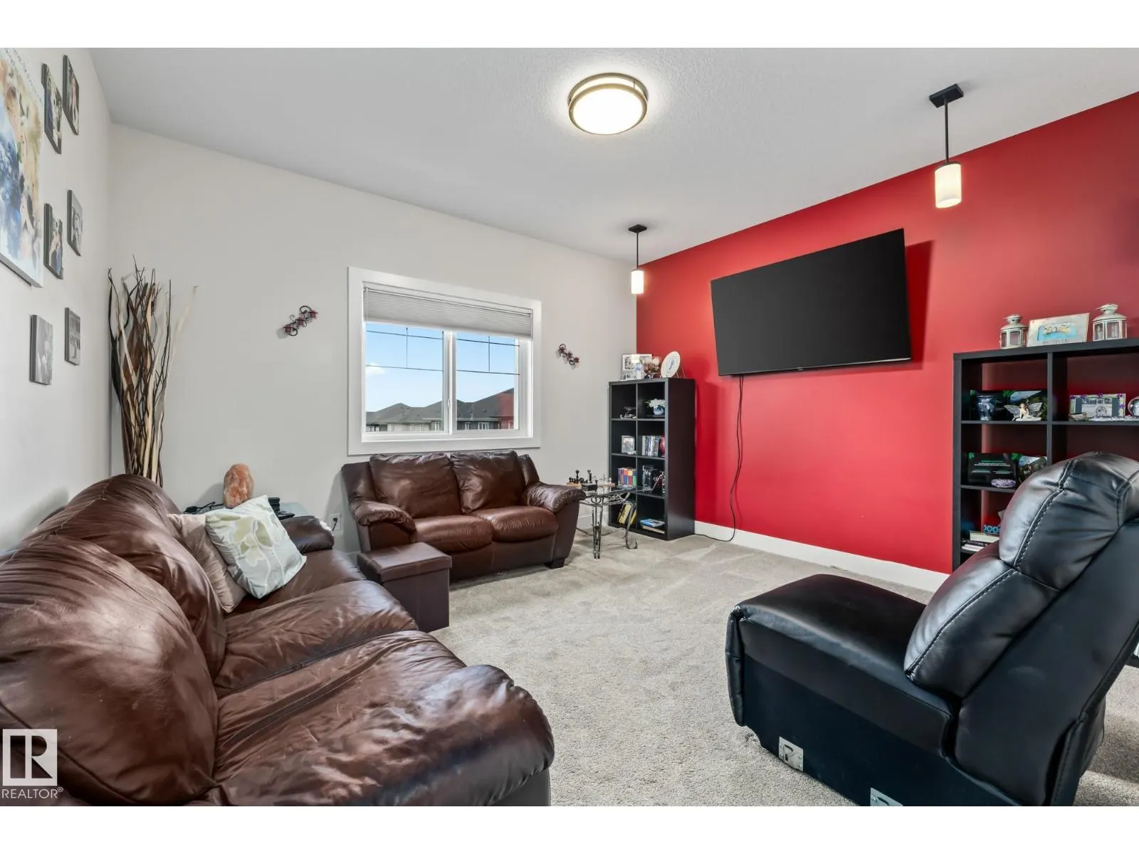568 MERLIN LANDING LD NW
