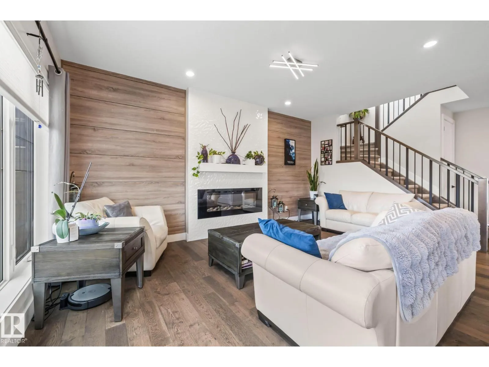 568 MERLIN LANDING LD NW