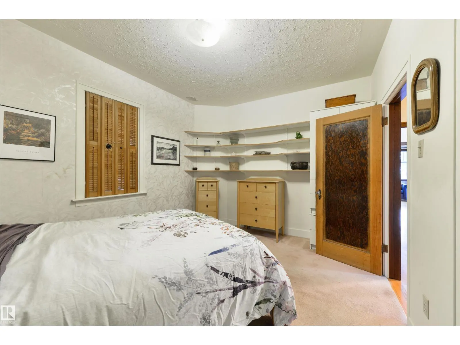 10520 74 AV NW