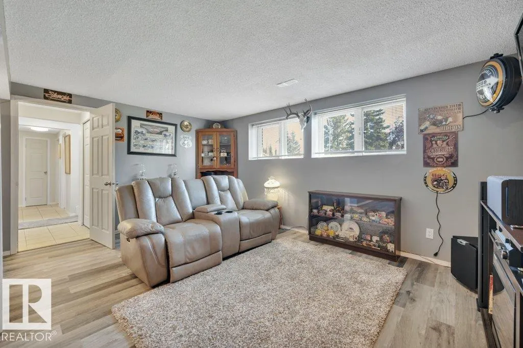 4214 42 ST