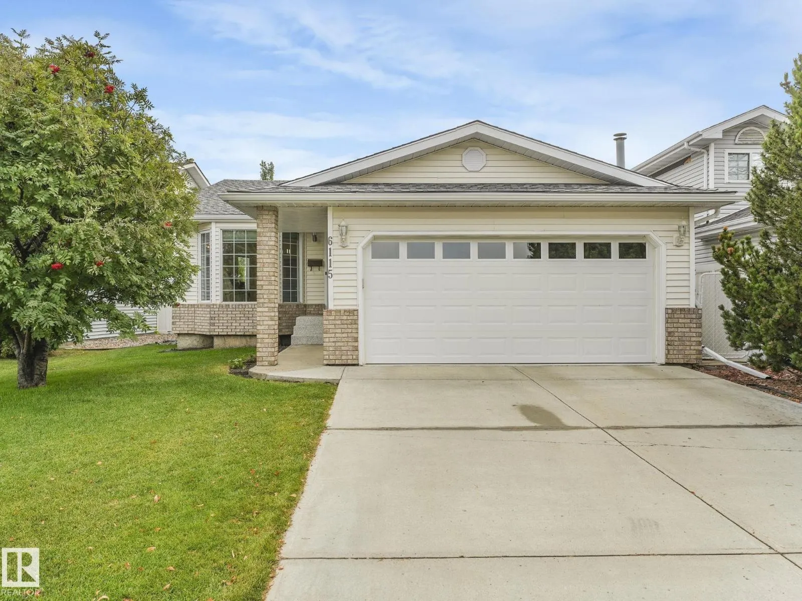 6115 157 AV NW NW