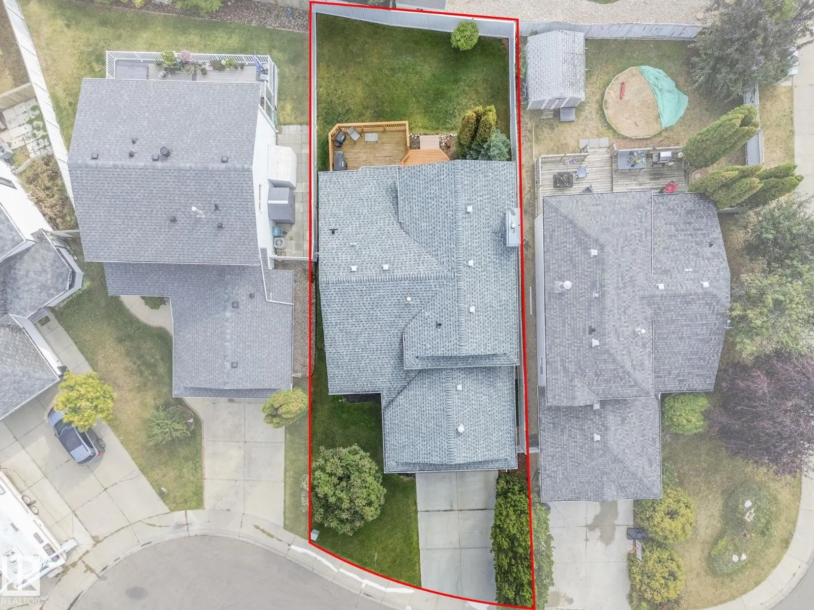 6115 157 AV NW NW